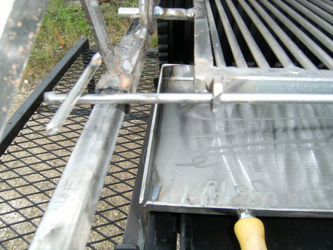 barbecue-vertical-gril-ouverture